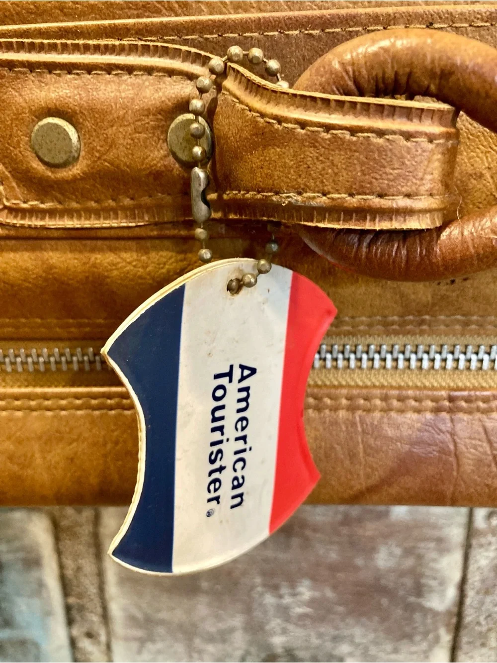 Vintage American Tourister Suitcase 1970s/80s Made in Taiwan